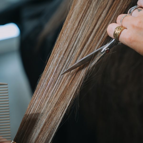 Image de la Boutique Flair, boutique de produits pour cheveux et salon de coiffure à Blainville.