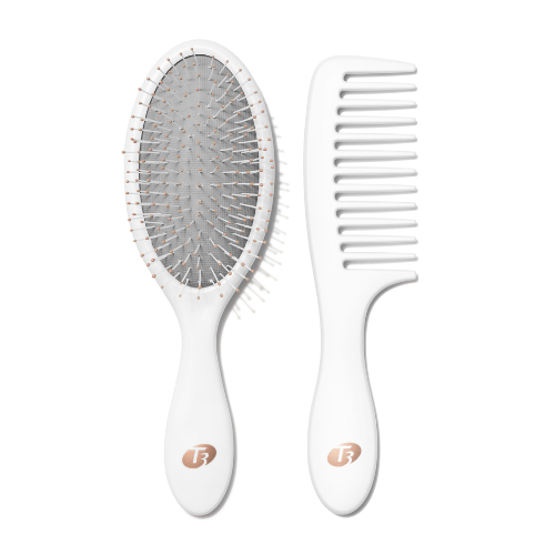 Brosse ronde T3 de la Boutique Flair, boutique de produits pour cheveux et salon de coiffure à Blainville.